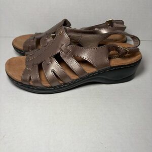 Clarks Lexi Marigold Pewter Metallic Sandals Size 7 Women’s